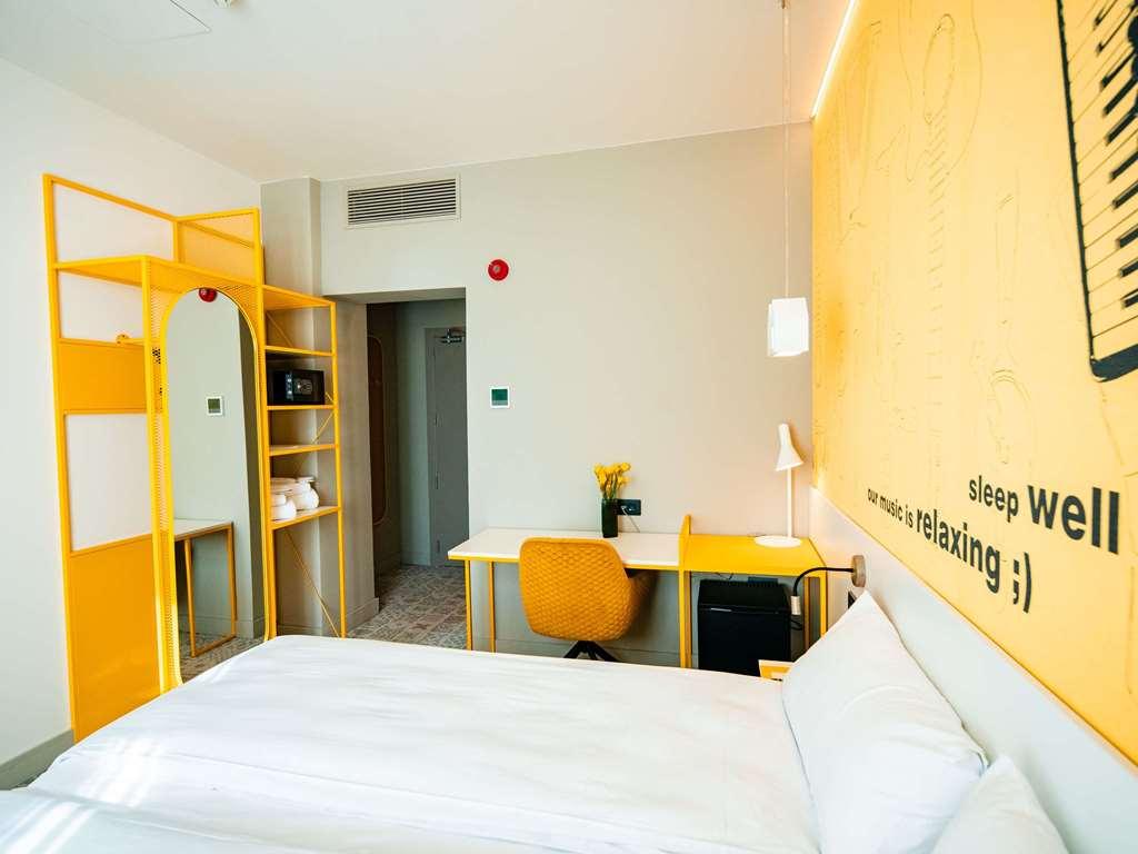 Готель Ibis Styles Sibiu Arsenal Номер фото