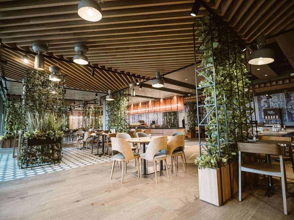 Готель Ibis Styles Sibiu Arsenal Ресторан фото